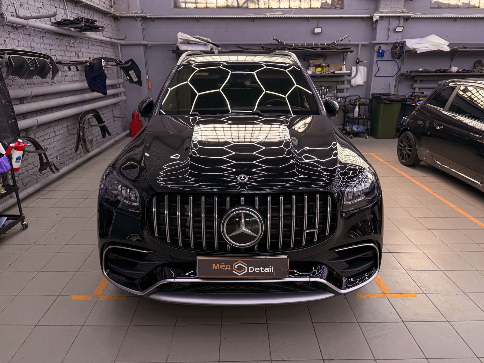 Антихром Mercedes-Benz GLS 63 — больше характера и агрессии — после защиты глянцевых элементов, кадр 17